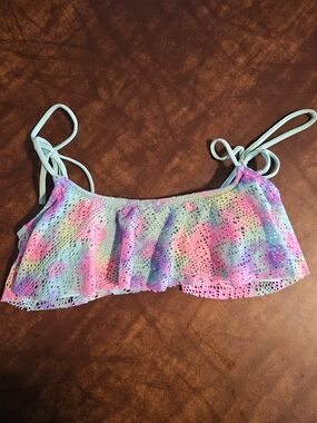 ✨ Arizona Jeans Co. Ruffle Bikini Top – Women’s Small ✨